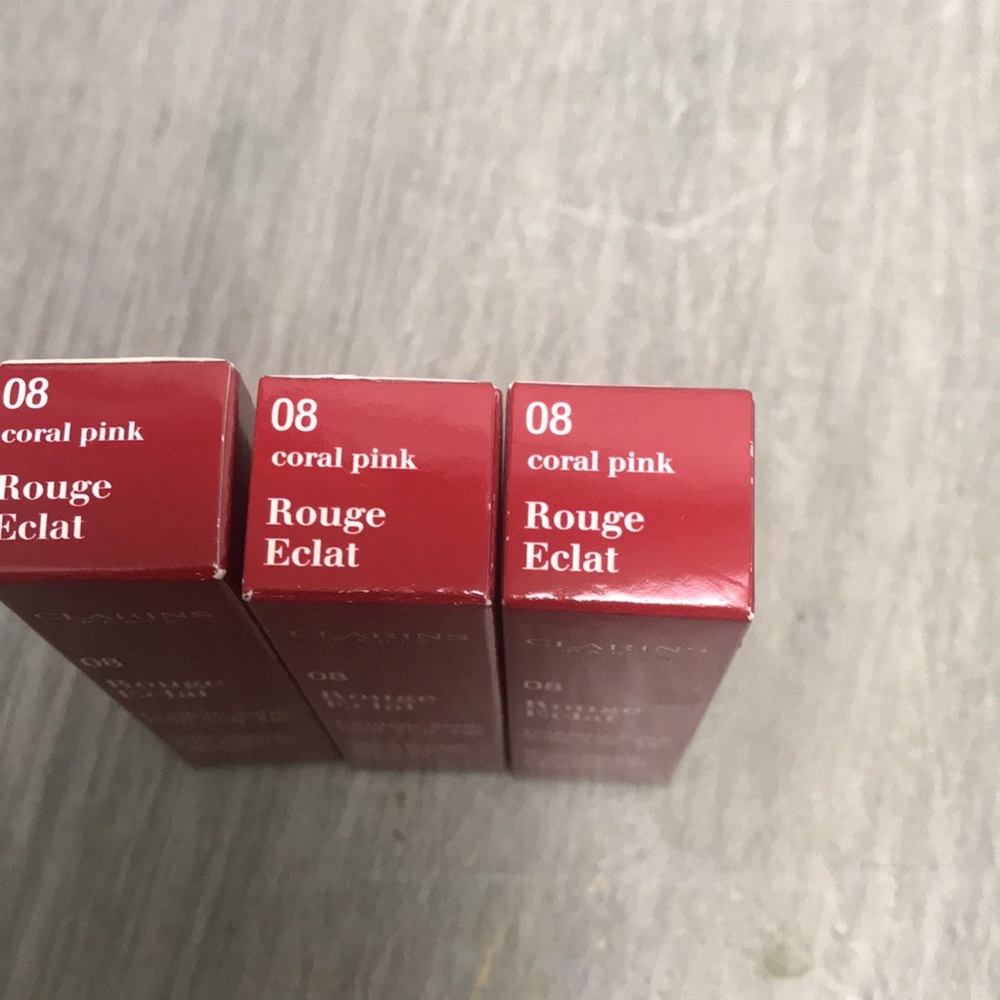 Clarins Rouge Eclat Contour Satin Finish Age Defying Lipstick #8 Coral Pink - Picture 2 of 6